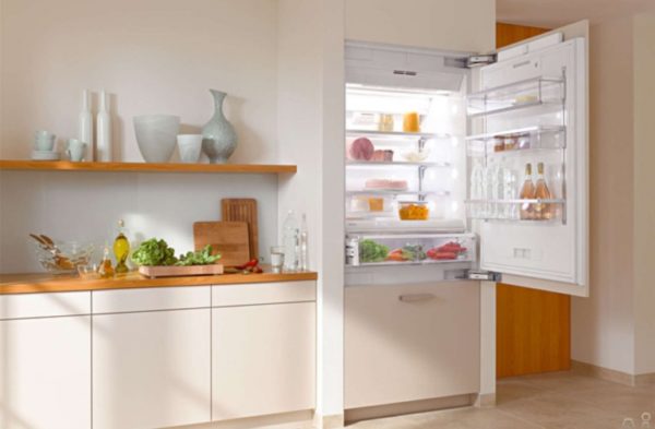  Refrigerador empotrado de una cámara