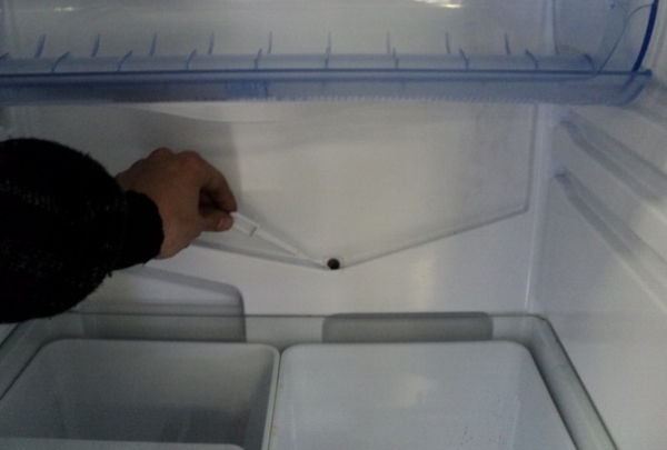  Orificio de drenaje contaminado