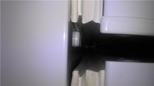  La puerta del refrigerador no cierra.