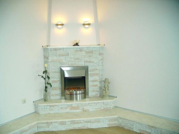  Portal de chimenea realizado en ladrillo ligero.