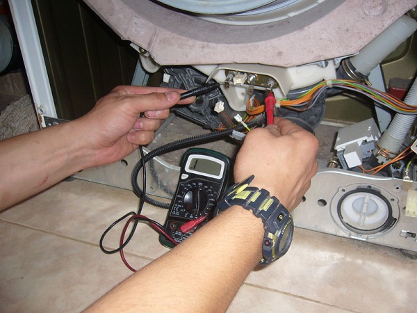  Verificación del voltímetro