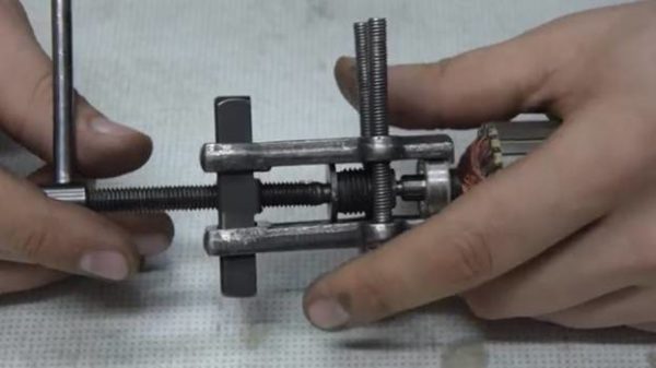  Extractor de cojinetes