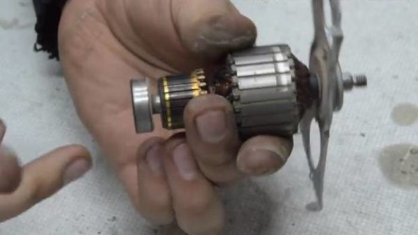  Anclaje de motor