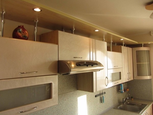  Campana plana en la cocina.