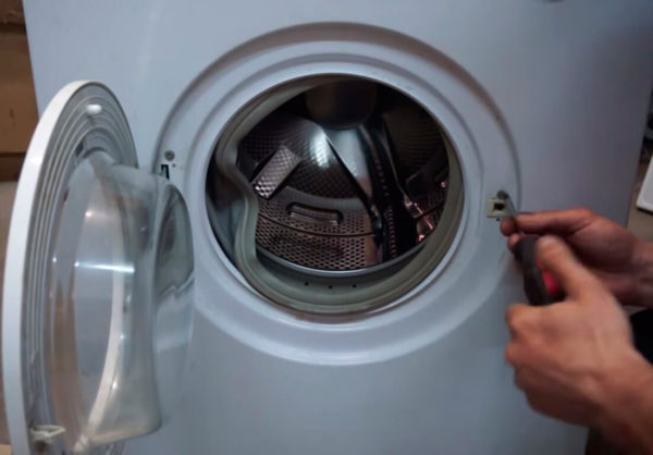  Reparación de cerradura de puerta