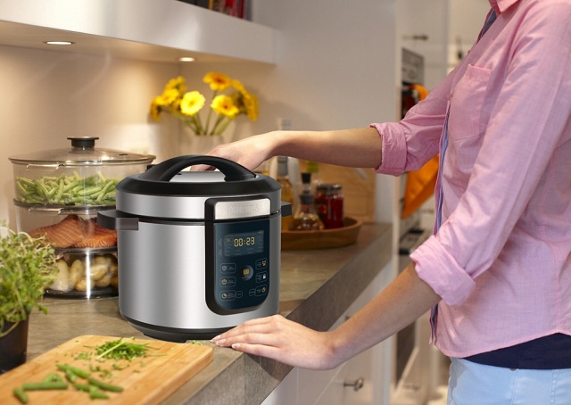  Multicooker en la cocina.