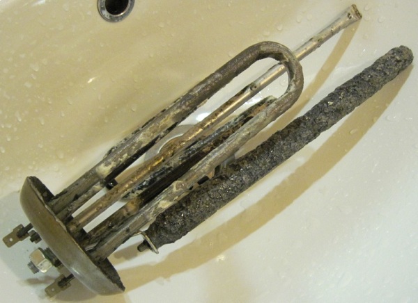  Anodo