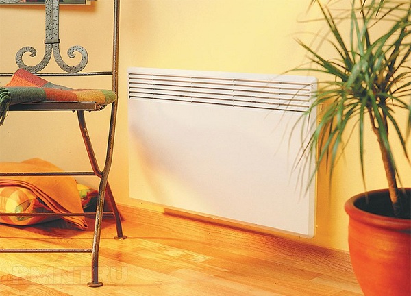  Convector en la sala de estar.