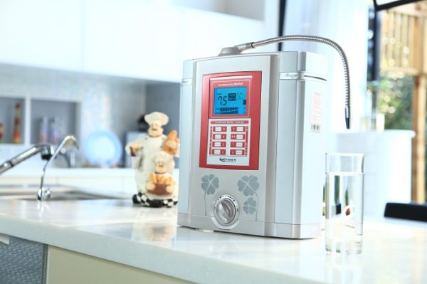  Ionizador, alimentado por electricidad.
