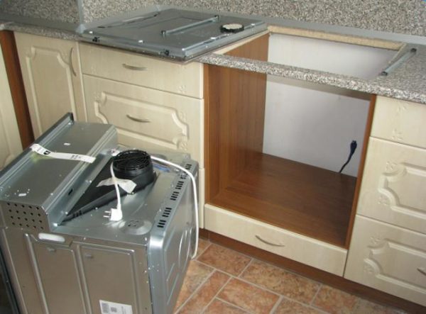  Preparación del nicho y del lugar de trabajo bajo el horno.