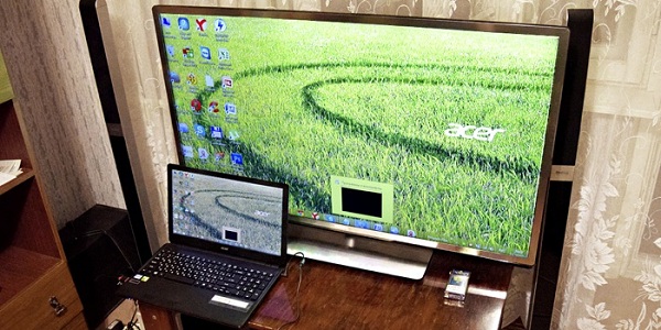  TV y laptop