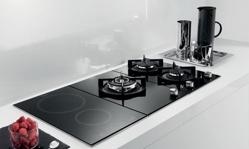 Cocina de inducción y gas.