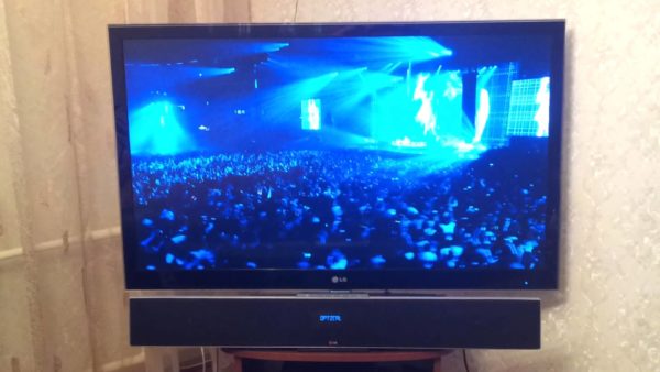  Barra de sonido 3D debajo de la TV