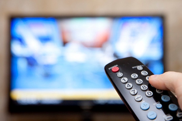  TV y control remoto