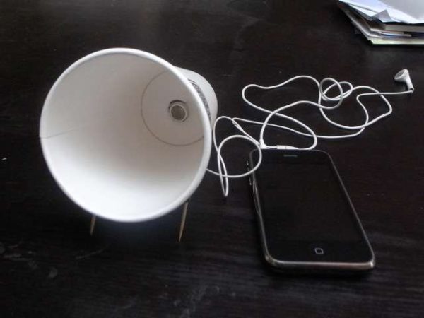  Altavoz de auriculares viejos