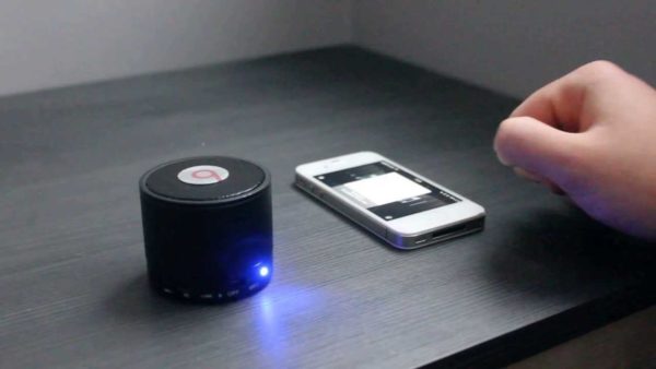  Conexión de altavoz Bluetooth