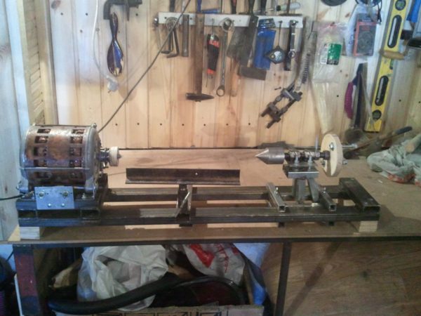  Torno sobre madera de motor lavadora