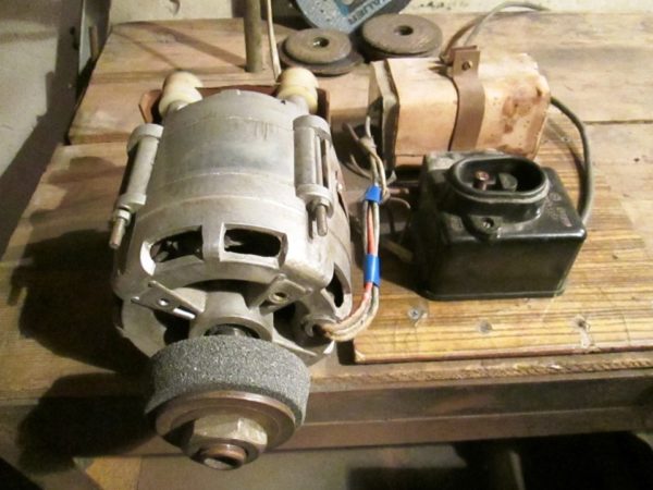  Afilado del motor de la lavadora.