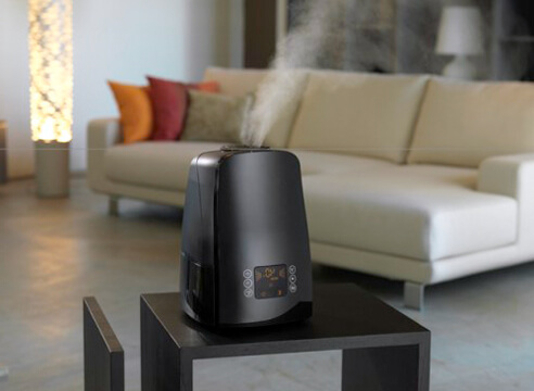  Humidificador ultrasónico en la casa.