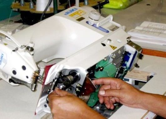  Ajuste de la máquina de coser