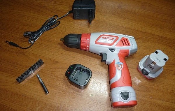  Taladro de batería
