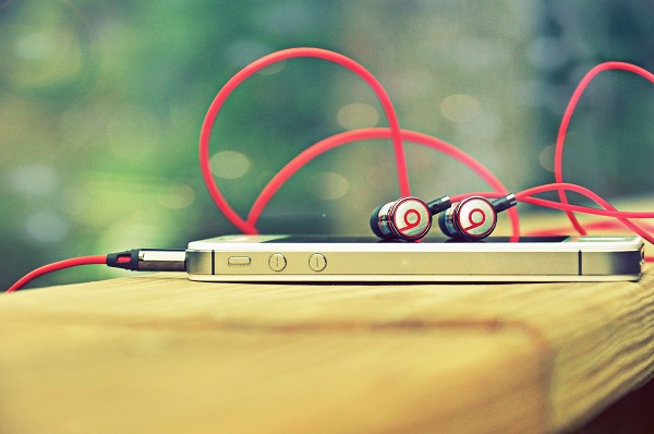  Telefono y auriculares