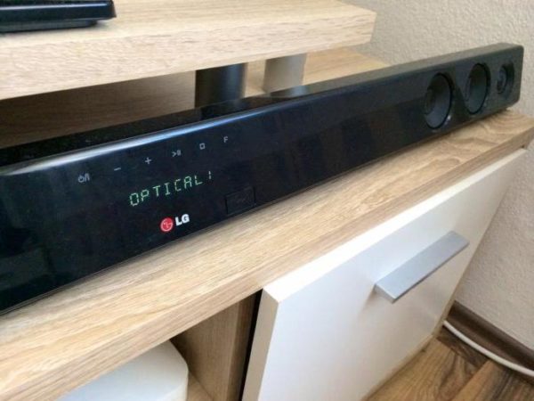  Barra de sonido LG NB3740