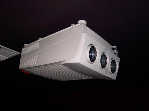  Proyector blanco