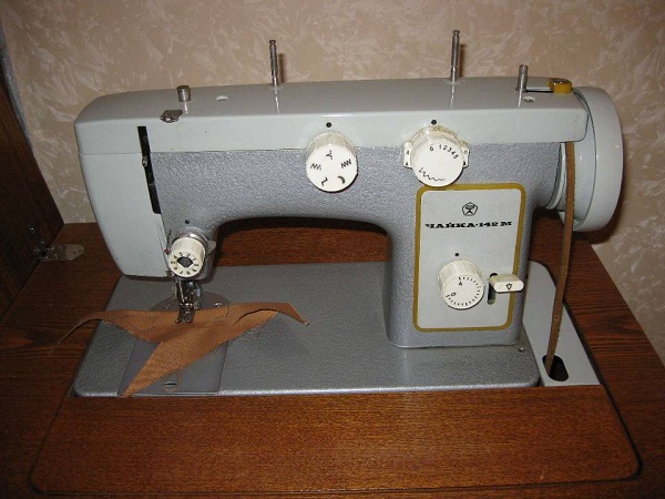 Máquina de coser gaviota