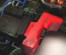  Conecte los taladros de botón