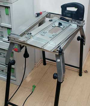  Mesa de metal