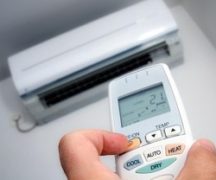  Aire acondicionado y control remoto.