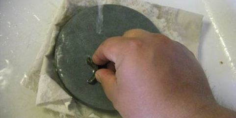  Afilado de piedra abrasiva