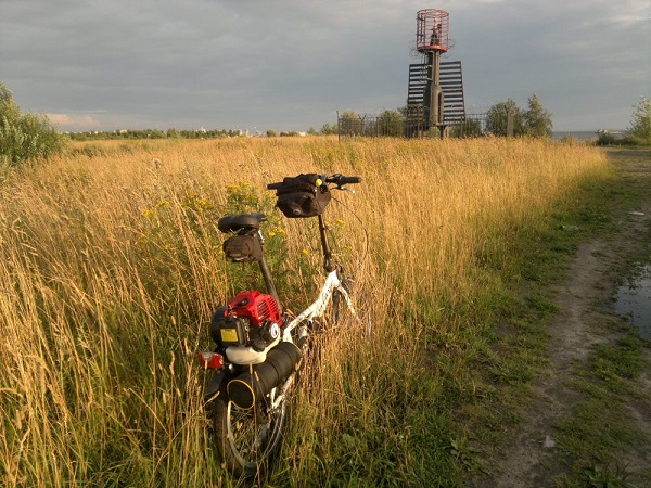  Bicicleta con motor