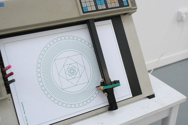  Pluma plotter