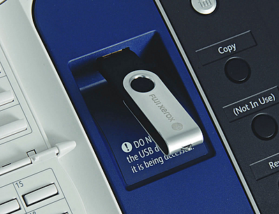  Conexión de dispositivo USB