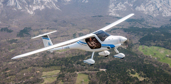  Avião elétrico