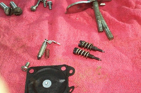  Tornillos de ajuste de resorte