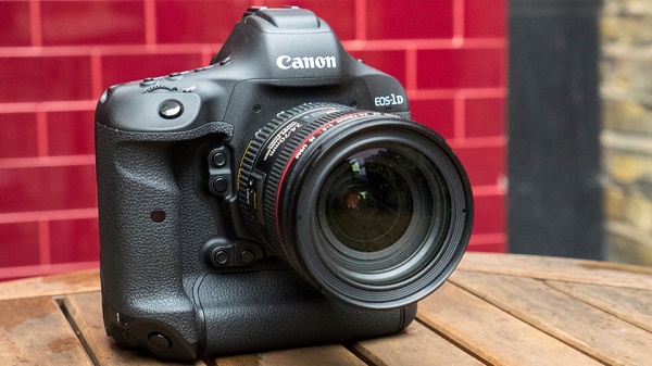 Canon EOS-1D X Mark II