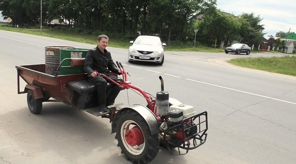  Tractor para caminar hecho en casa