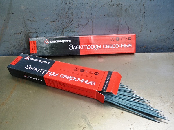  Electrodos de soldadura de rutilo.