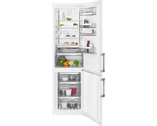  AEG RCB63726OW puertas abiertas