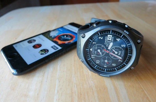  Reloj y telefono