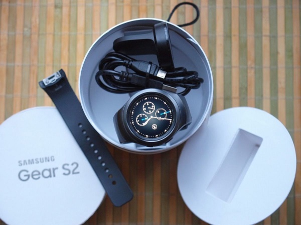  Samsung Gear S2 en el paquete
