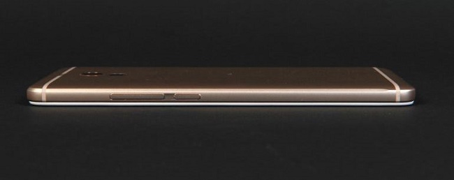  Smartphone butt right