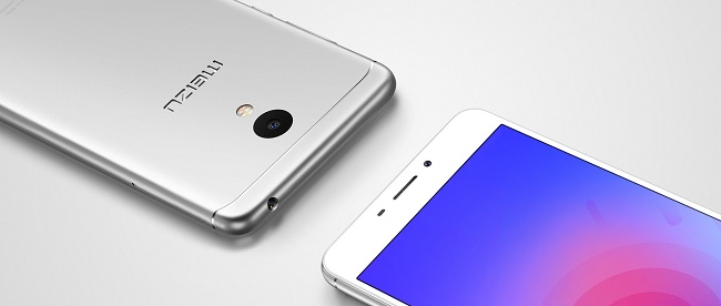  Parte anteriore e posteriore dello smartphone