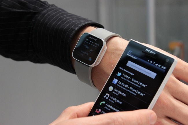 Sincronización de reloj con teléfono inteligente.