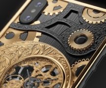  iPhone con reloj suizo incorporado.