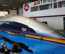  En España, se presenta una cápsula de transporte.