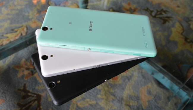  Três smartphones